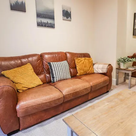 4 Normanby Terrace