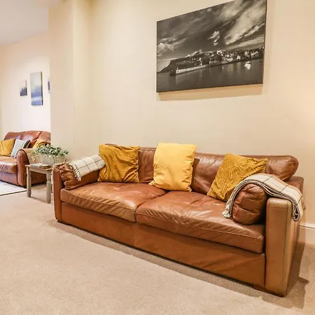 Vakantiehuis 4 Normanby Terrace